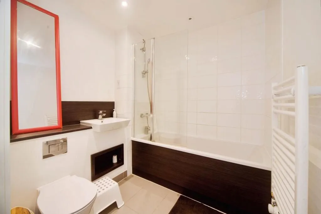 Chamberlain Court, 15 Ironworks Way, London, E13 9GF - Online Auctions