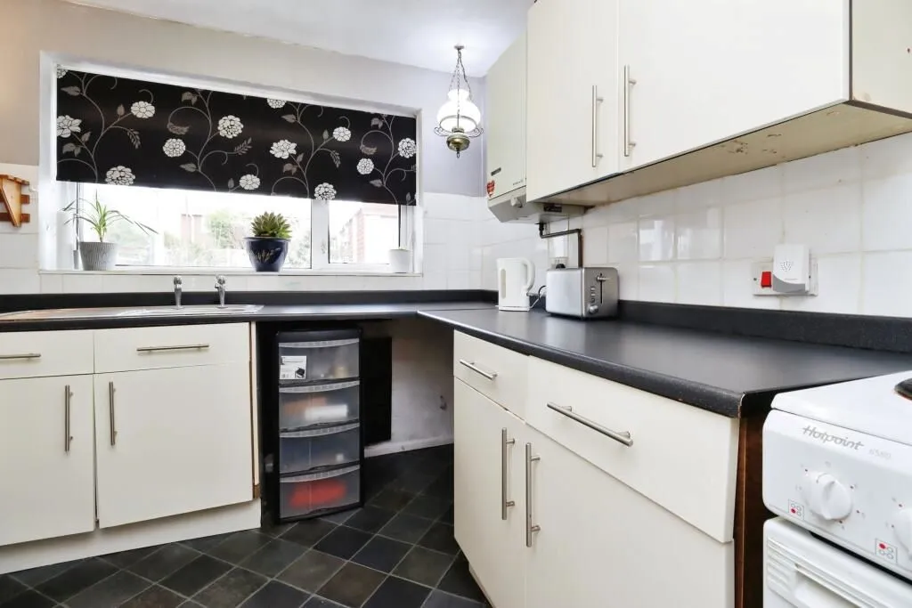 St. Georges, Telford, Shropshire, TF2 9DW - Online Auctions