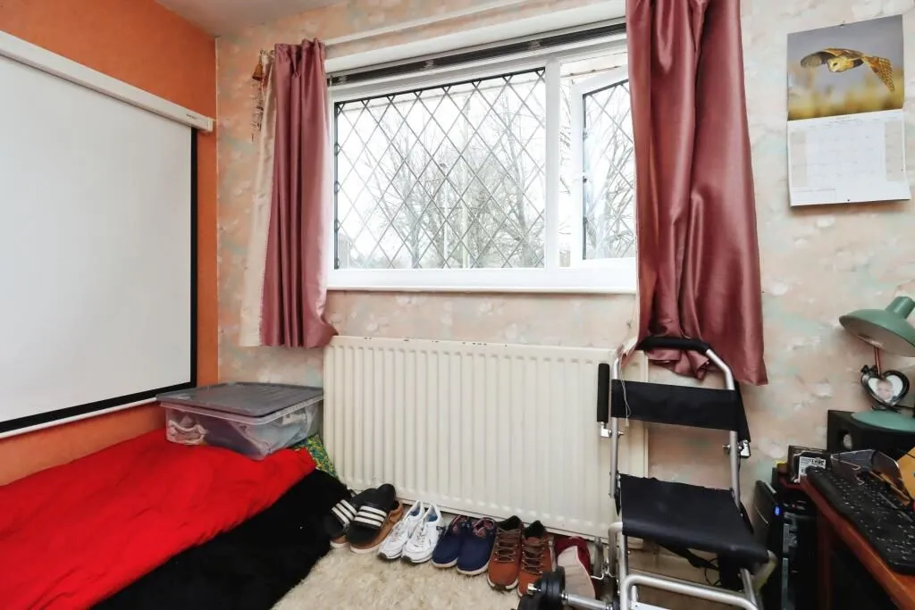 St. Georges, Telford, Shropshire, TF2 9DW - Online Auctions