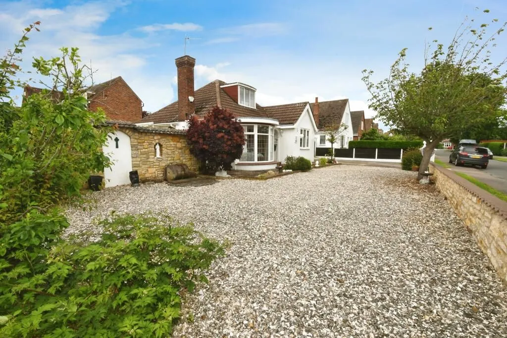 Lincoln, Lincolnshire, LN6 7EX - Online Auctions