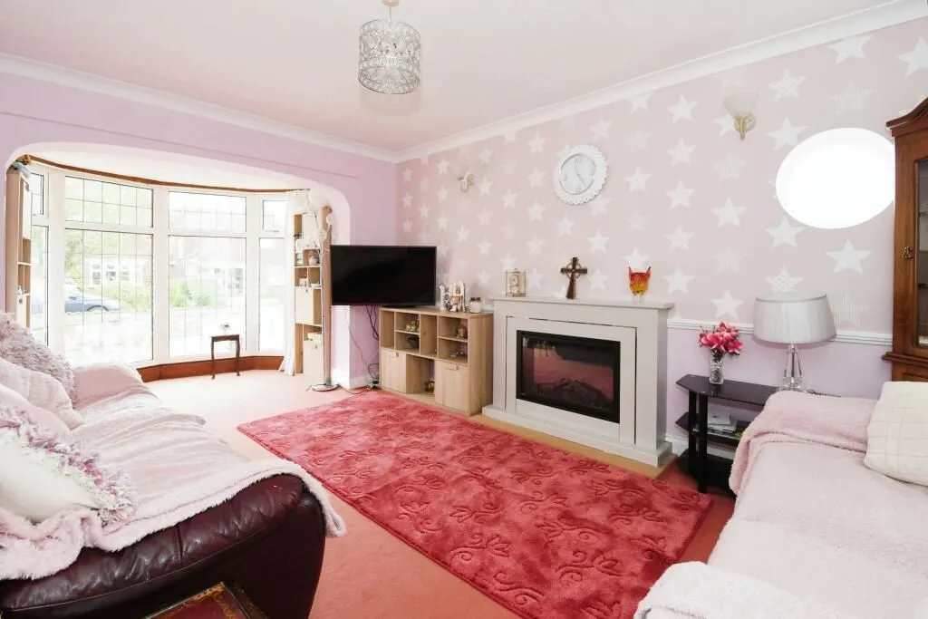 Lincoln, Lincolnshire, LN6 7EX - Online Auctions