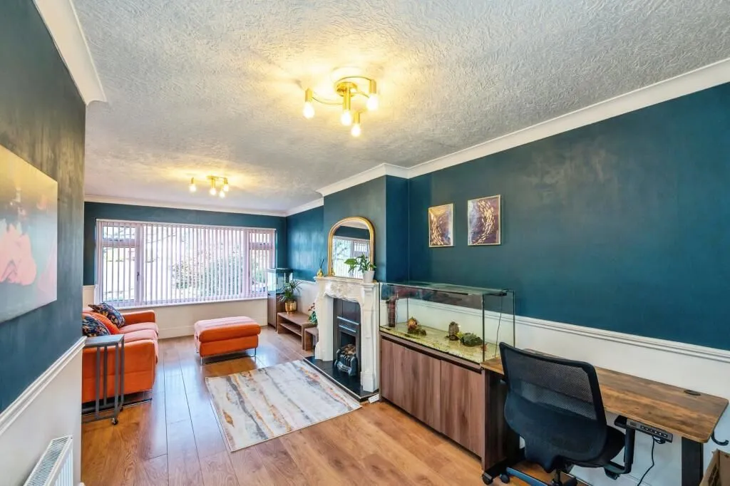 Kidderminster, Worcestershire, DY10 2ST - Online Auctions