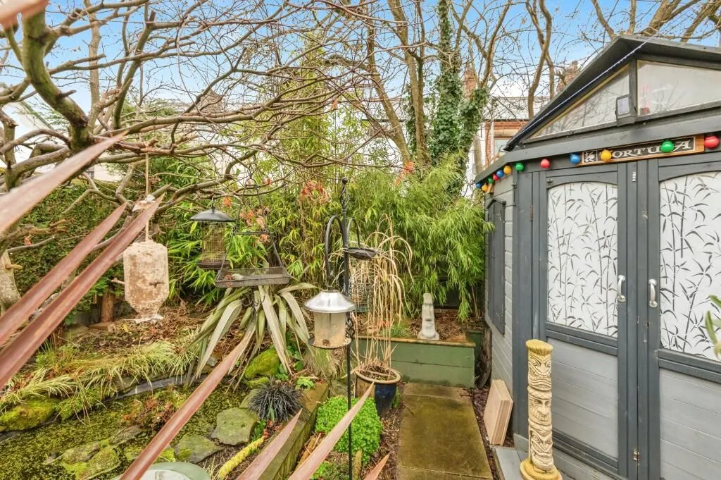 Horbury, Wakefield, West Yorkshire, WF4 5JS - Online Auctions