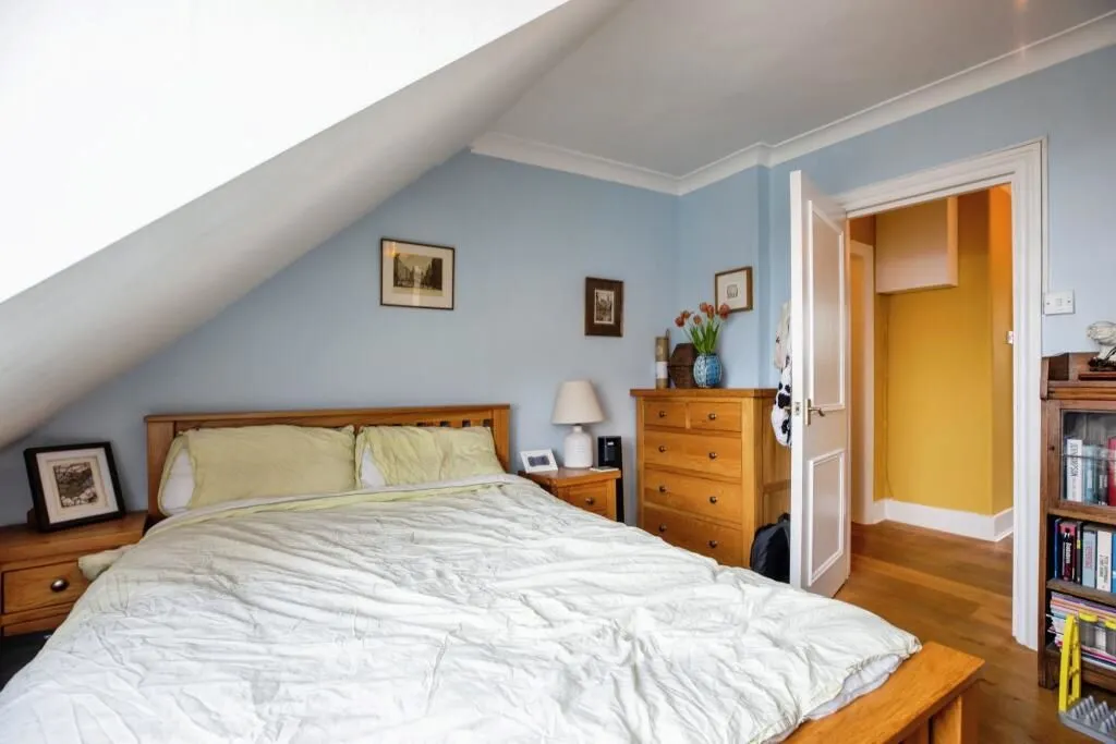 4 Maberley Road, London, SE19 2JB - Online Auctions