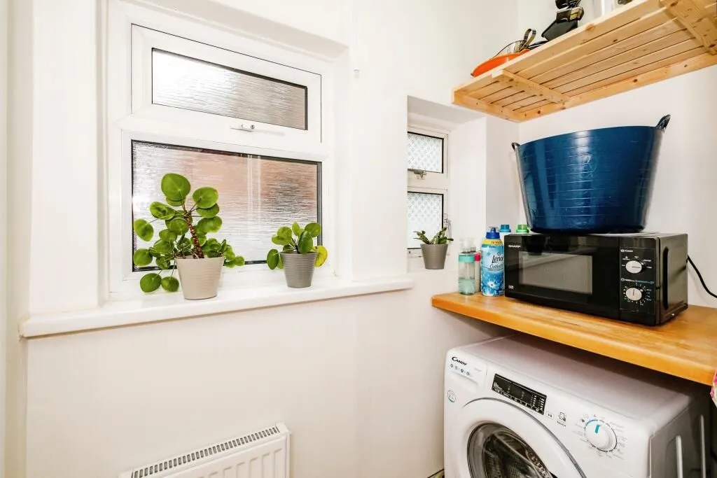 Littlehampton, West Sussex, BN17 7AL - Online Auctions