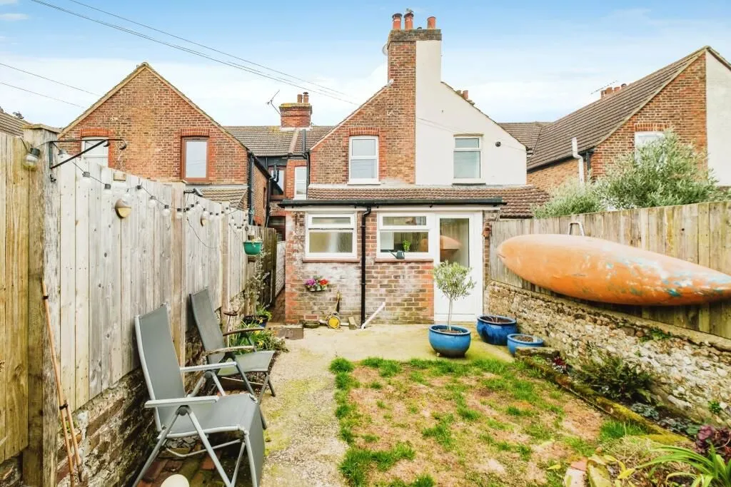 Littlehampton, West Sussex, BN17 7AL - Online Auctions