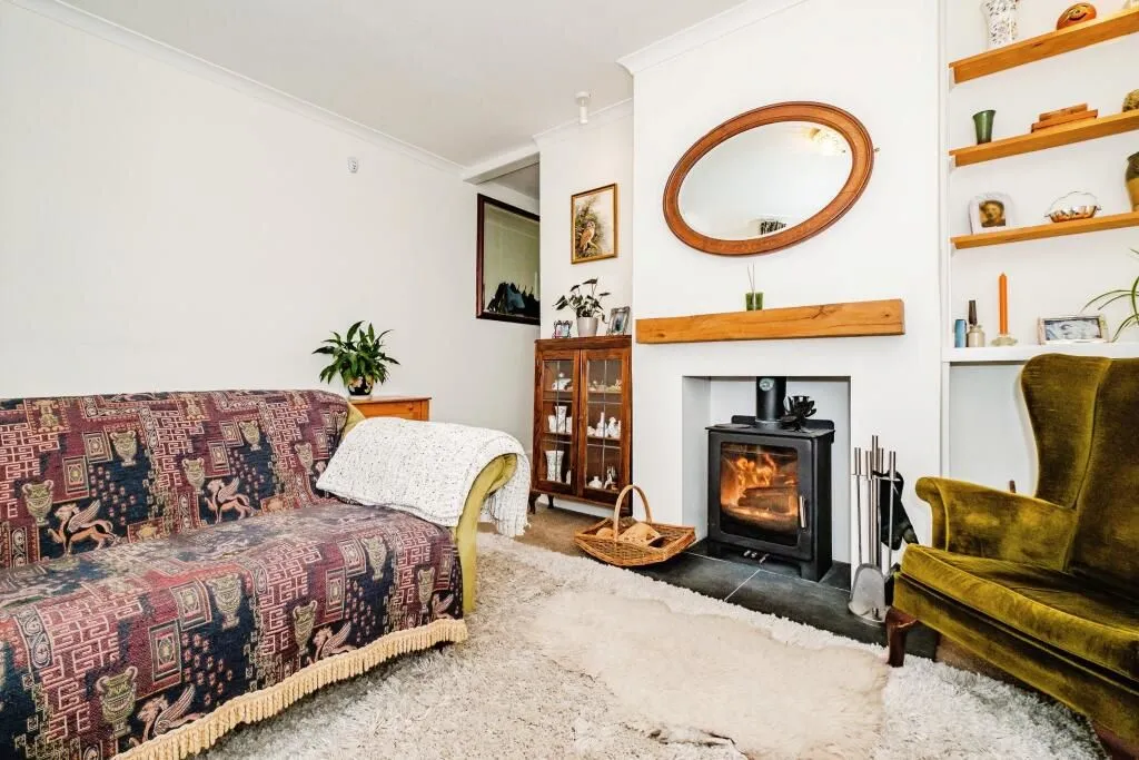 Littlehampton, West Sussex, BN17 7AL - Online Auctions