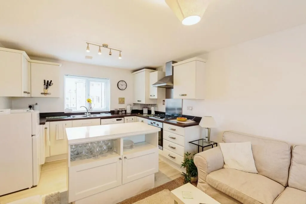 Wesham, Preston, Lancashire, PR4 3FG - Online Auctions