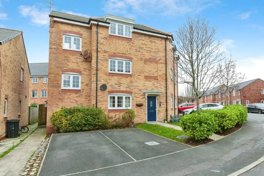 Wesham, Preston, Lancashire, PR4 3FG - Online Auctions