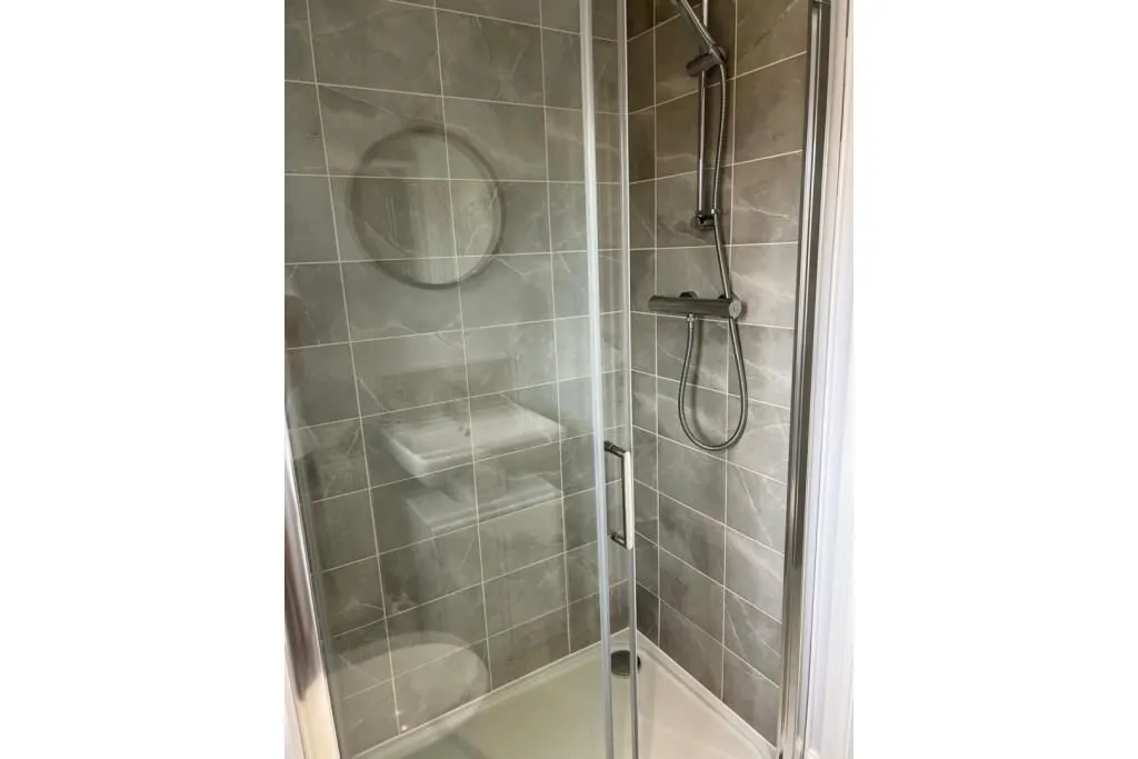 Barugh Green, Barnsley, South Yorkshire, S75 1FT - Online Auctions