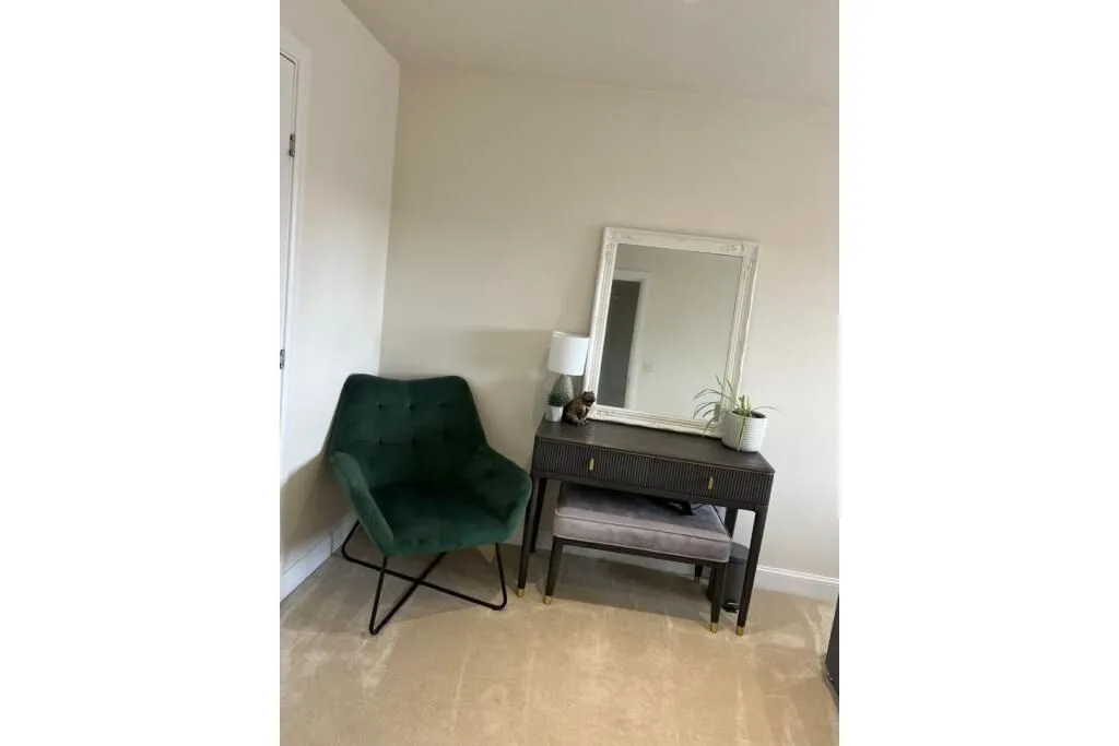 Barugh Green, Barnsley, South Yorkshire, S75 1FT - Online Auctions