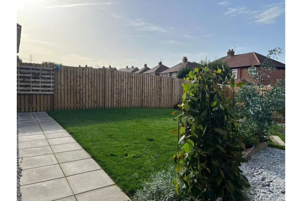 Barugh Green, Barnsley, South Yorkshire, S75 1FT - Online Auctions