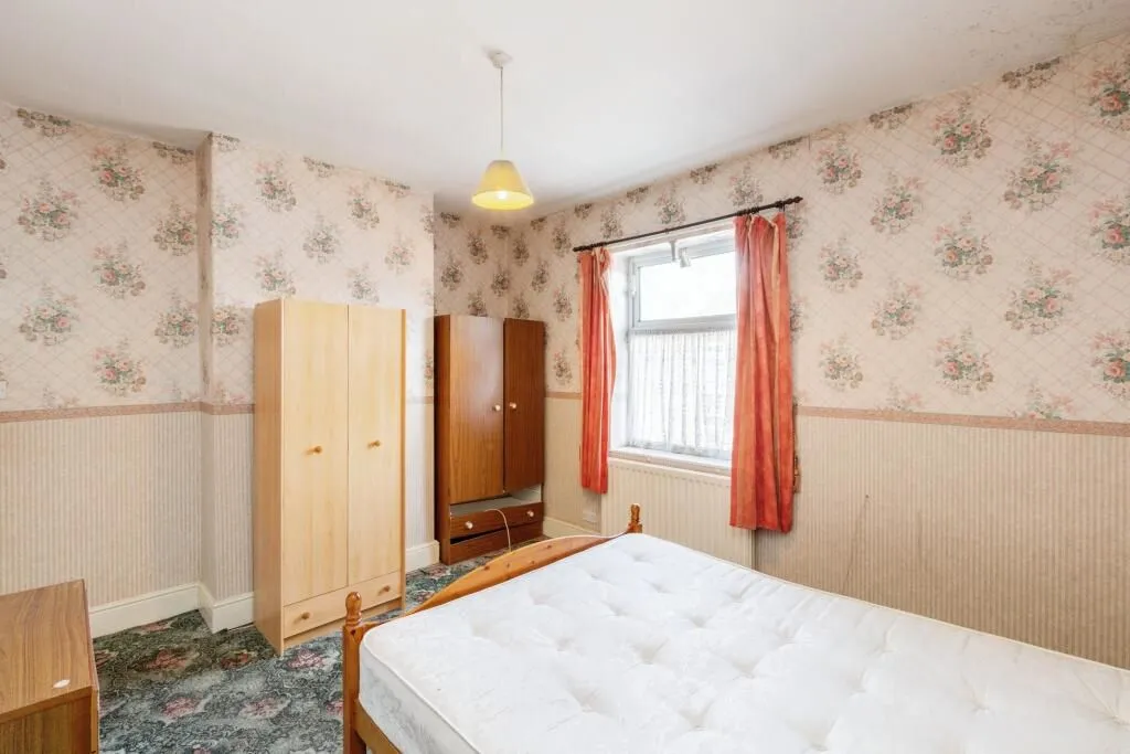 Newton-le-Willows, Merseyside, WA12 9NW - Online Auctions