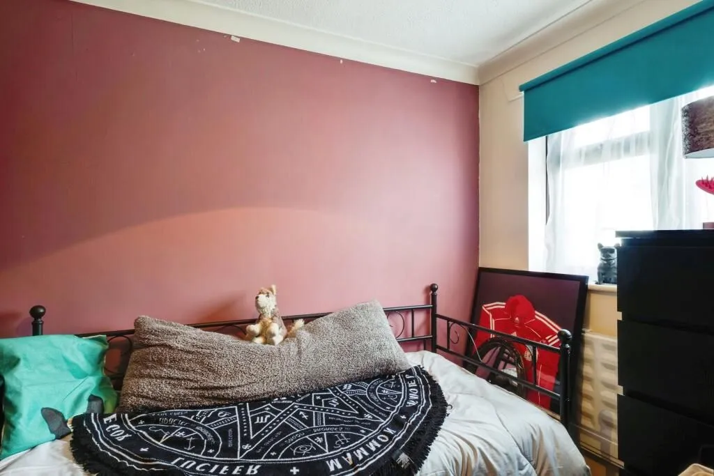 Lymington, Hampshire, SO41 8YH - Online Auctions