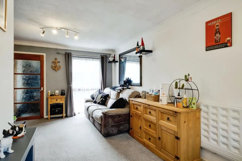 Lymington, Hampshire, SO41 8YH - Online Auctions