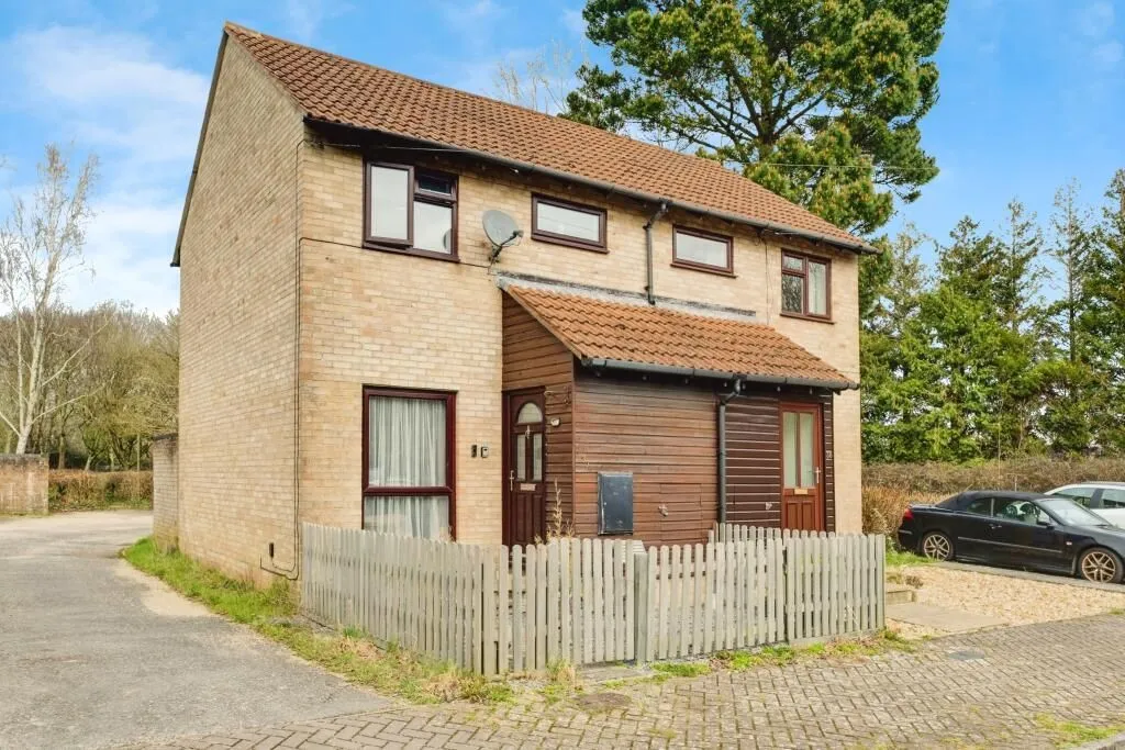 Lymington, Hampshire, SO41 8YH - Online Auctions