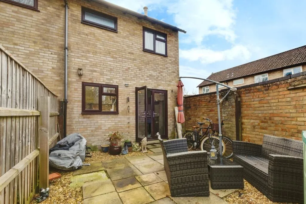 Lymington, Hampshire, SO41 8YH - Online Auctions