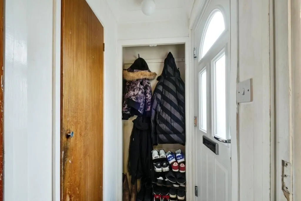 Lymington, Hampshire, SO41 8YH - Online Auctions