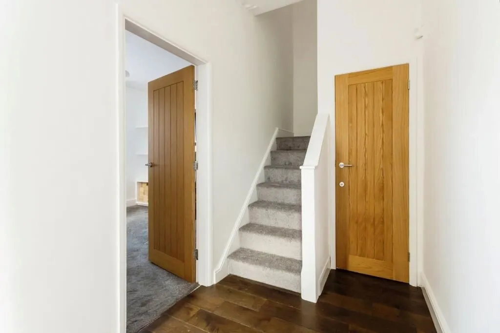 Colwick, Nottingham, Nottinghamshire, NG4 2GD - Online Auctions