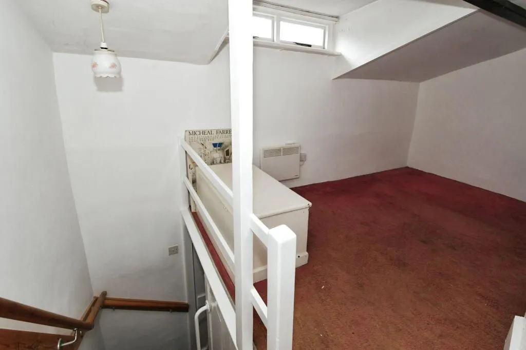 High Street, Girton, Newark, Nottinghamshire, NG23 7JA - Online Auctions