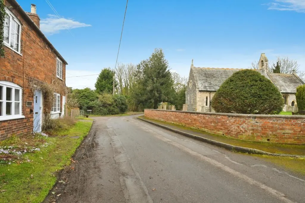 High Street, Girton, Newark, Nottinghamshire, NG23 7JA - Online Auctions