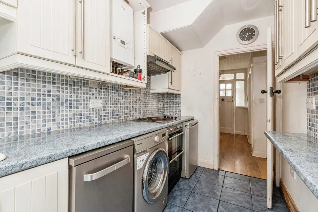 Leeds, West Yorkshire, LS4 2SU - Online Auctions