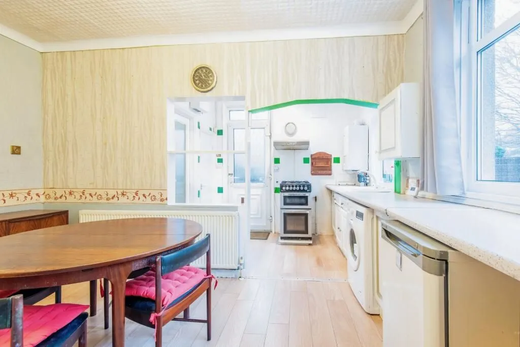 Sheffield, South Yorkshire, S2 2RN - Online Auctions
