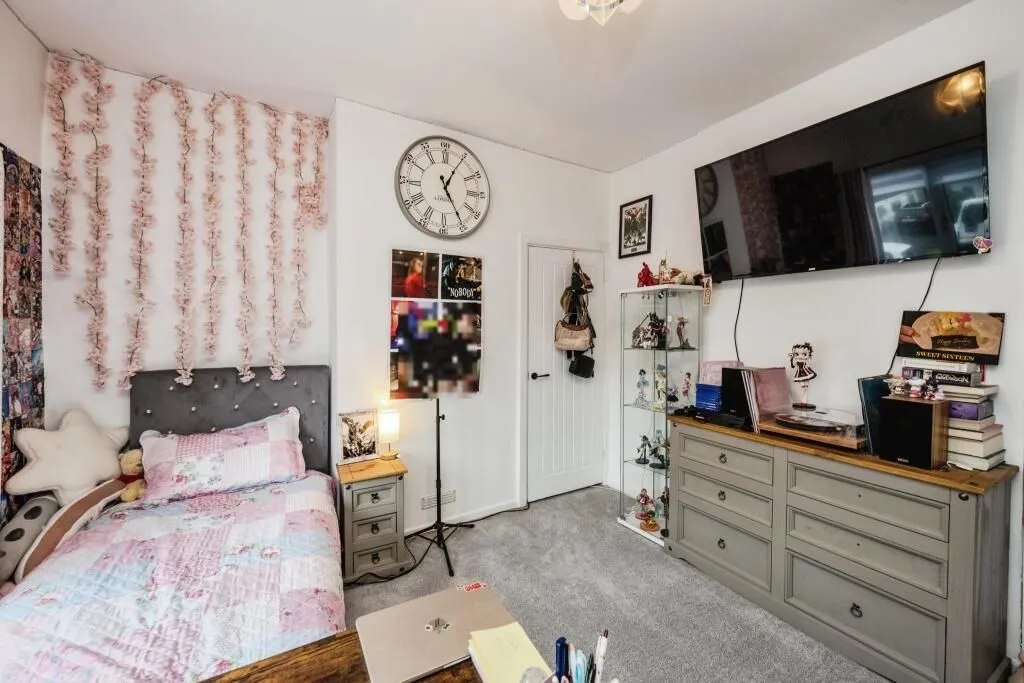 Sketty, Swansea, West Glamorgan, SA2 0UL - Online Auctions