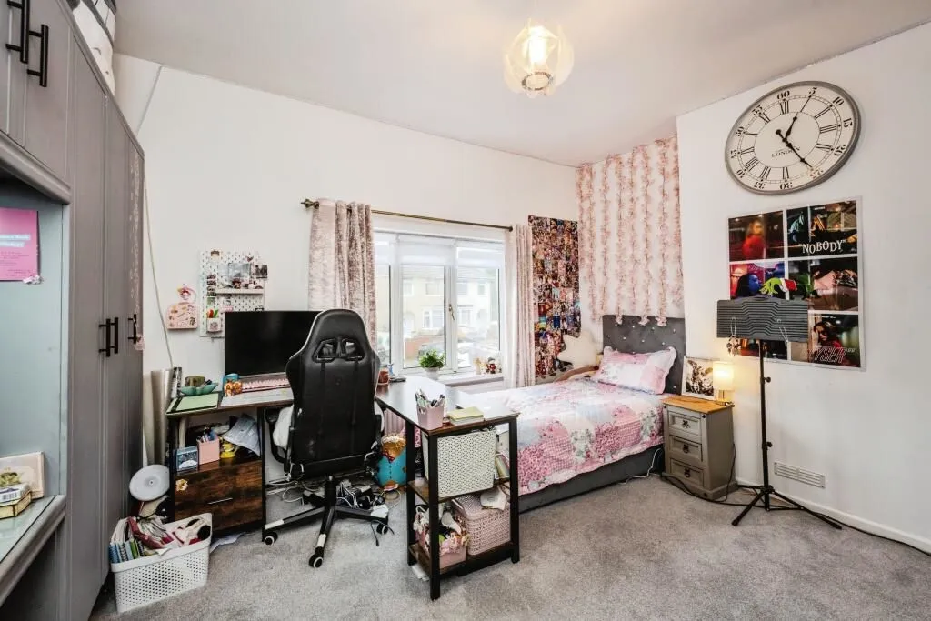Sketty, Swansea, West Glamorgan, SA2 0UL - Online Auctions