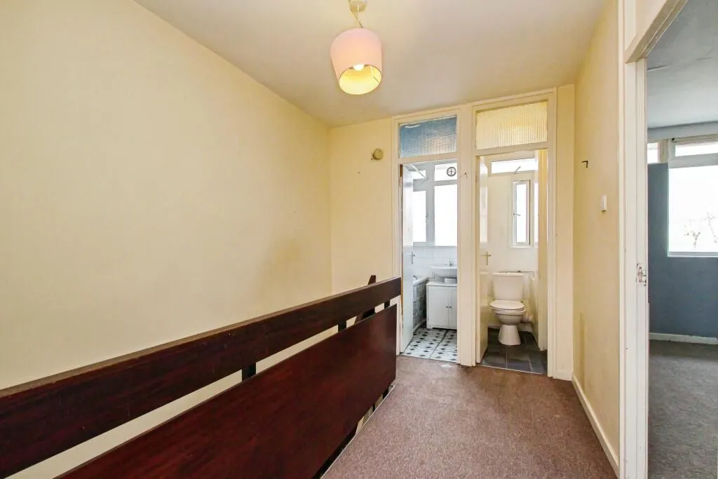 Brockmer House, Crowder Street, London, E1 0BJ - Online Auctions