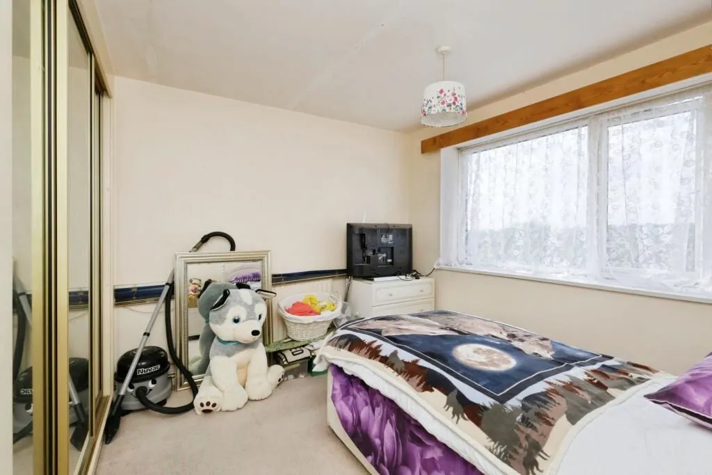 Upperton Road, Eastbourne, East Sussex, BN21 1LF - Online Auctions