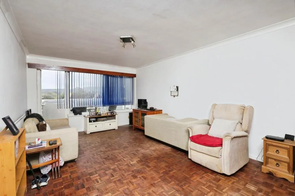 Upperton Road, Eastbourne, East Sussex, BN21 1LF - Online Auctions