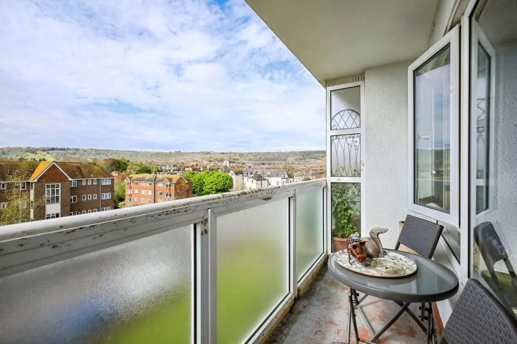 Upperton Road, Eastbourne, East Sussex, BN21 1LF - Online Auctions