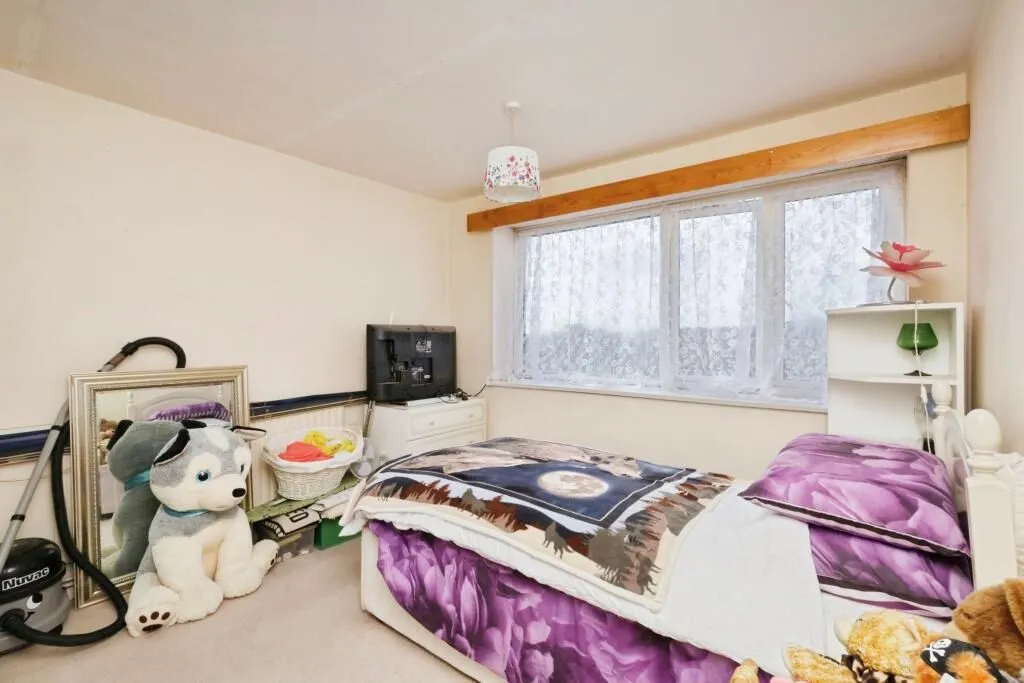 Upperton Road, Eastbourne, East Sussex, BN21 1LF - Online Auctions