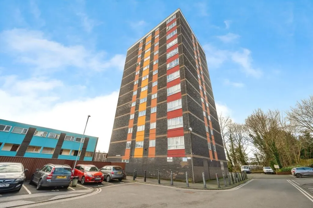 Champney, St. Cecilia Close, Kidderminster, Worcestershire, DY10 1LW - Online Auctions