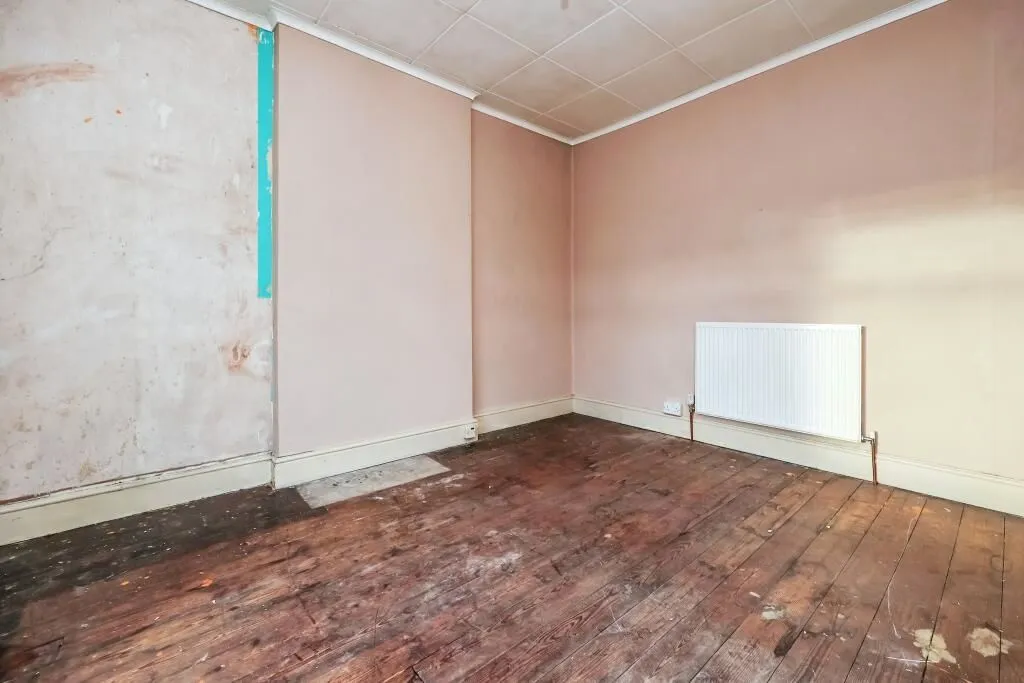 Long Eaton, Nottingham, Nottinghamshire, NG10 4FF - Online Auctions