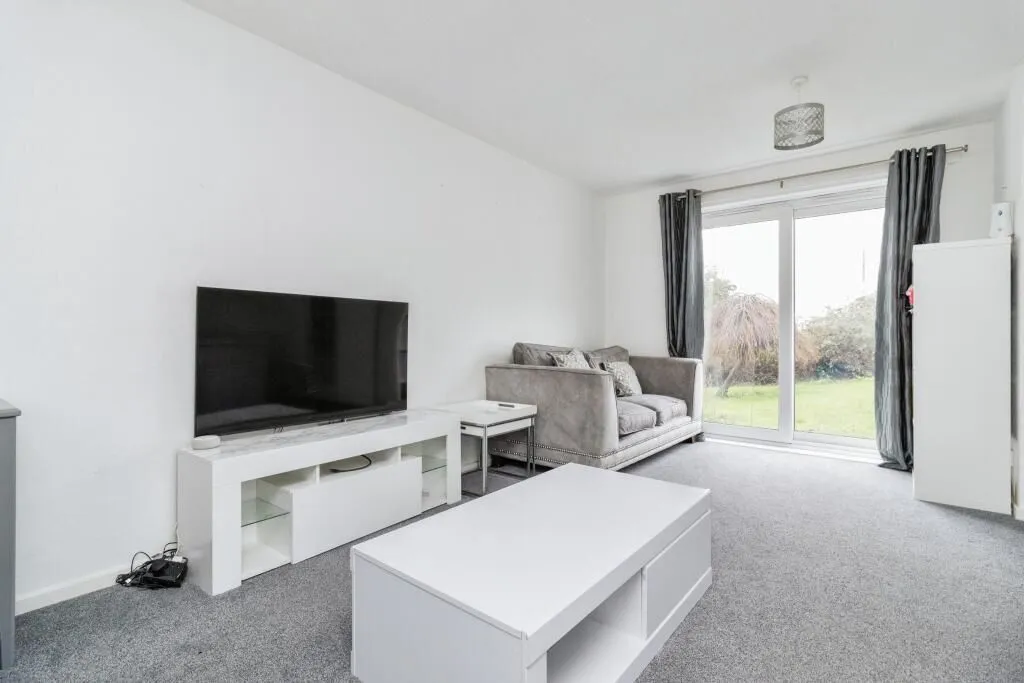 Torquay, Devon, TQ2 7RN - Online Auctions