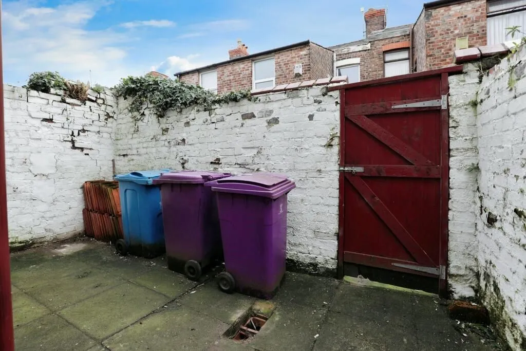 Liverpool, Merseyside, L4 2UU - Online Auctions
