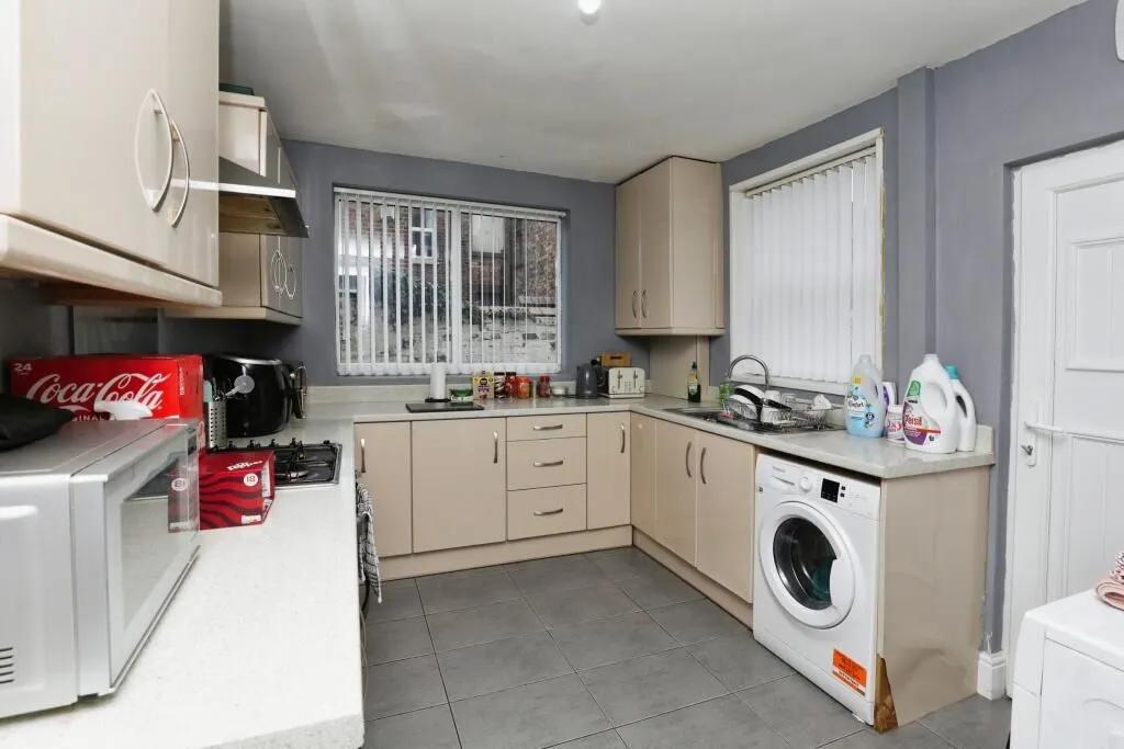 Liverpool, Merseyside, L4 2UU - Online Auctions