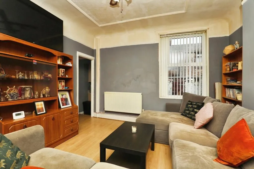 Liverpool, Merseyside, L4 2UU - Online Auctions