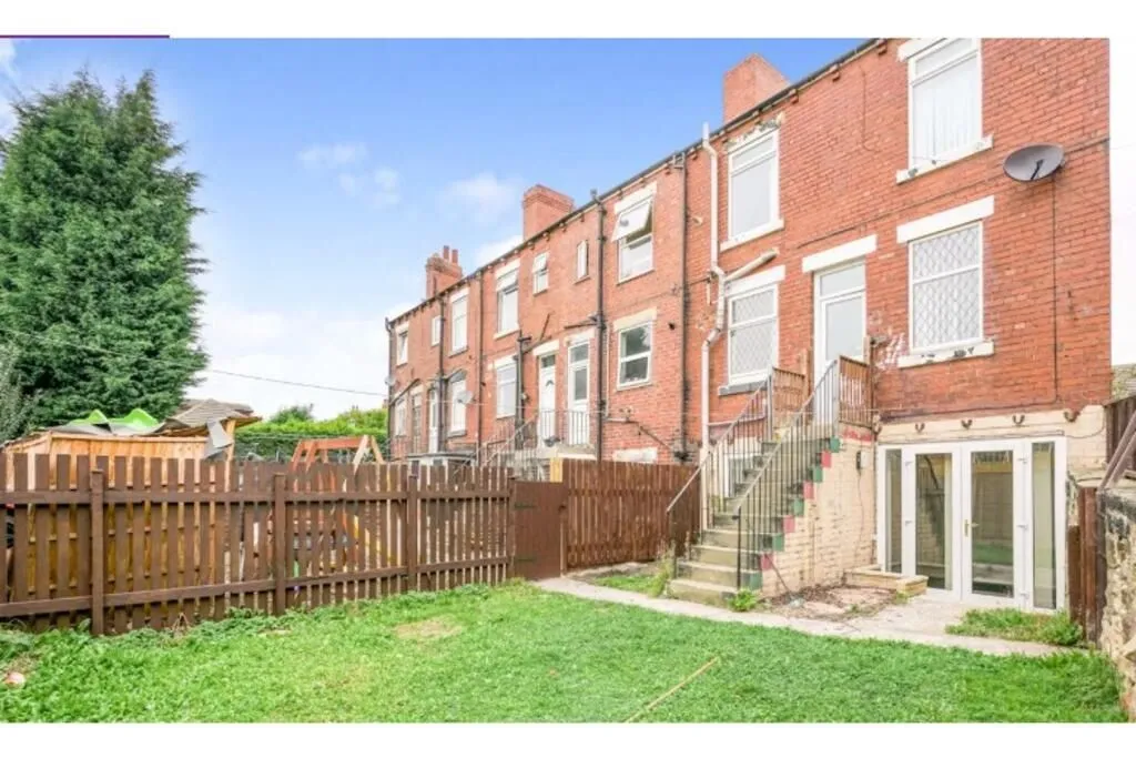 Hemsworth, Pontefract, West Yorkshire, WF9 4QG - Online Auctions
