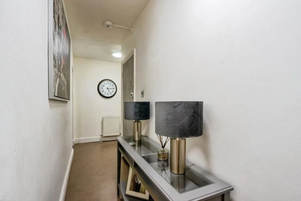 Balham Grove, London, SW12 8AZ - Online Auctions
