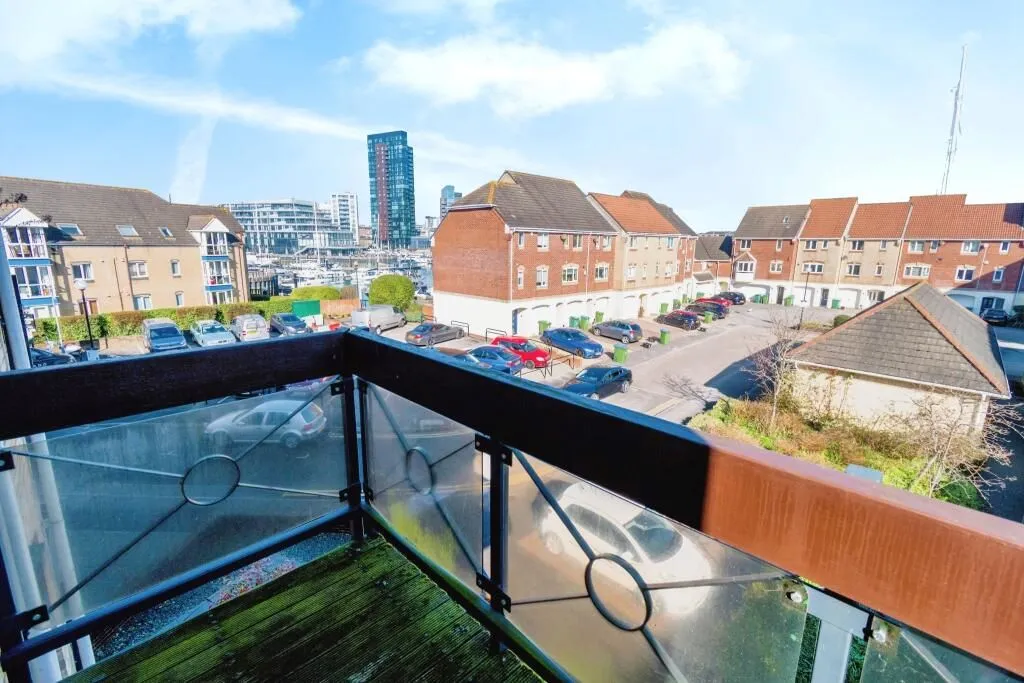 Southampton, Hampshire, SO14 3TY - Online Auctions