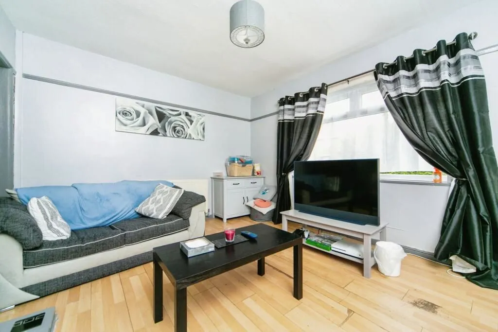 Runcorn, Cheshire, WA7 4BH - Online Auctions