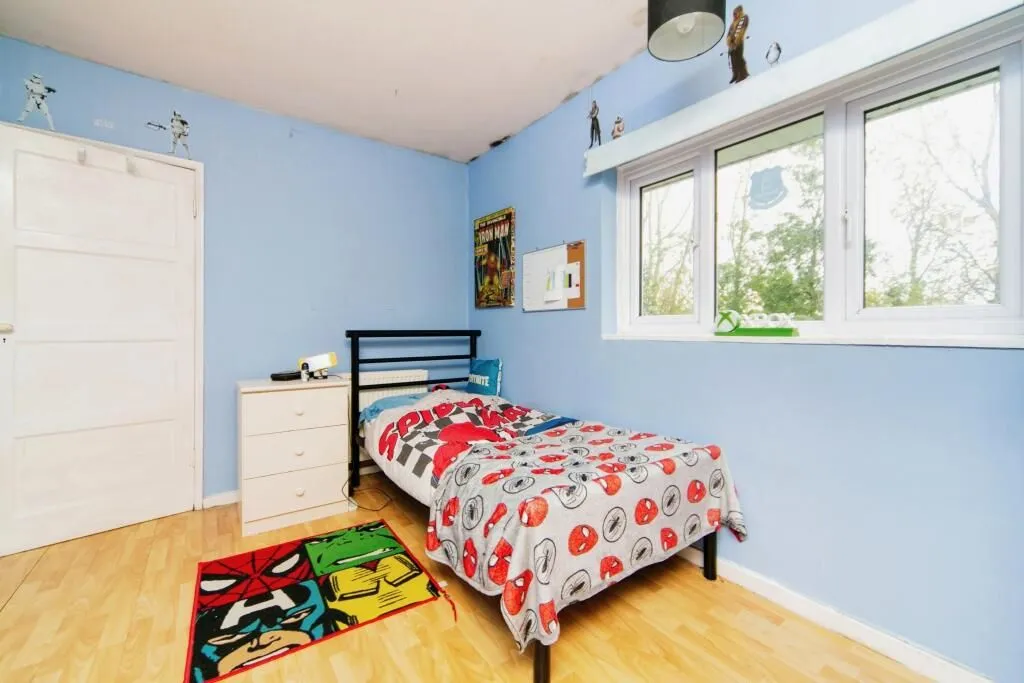 Runcorn, Cheshire, WA7 4BH - Online Auctions