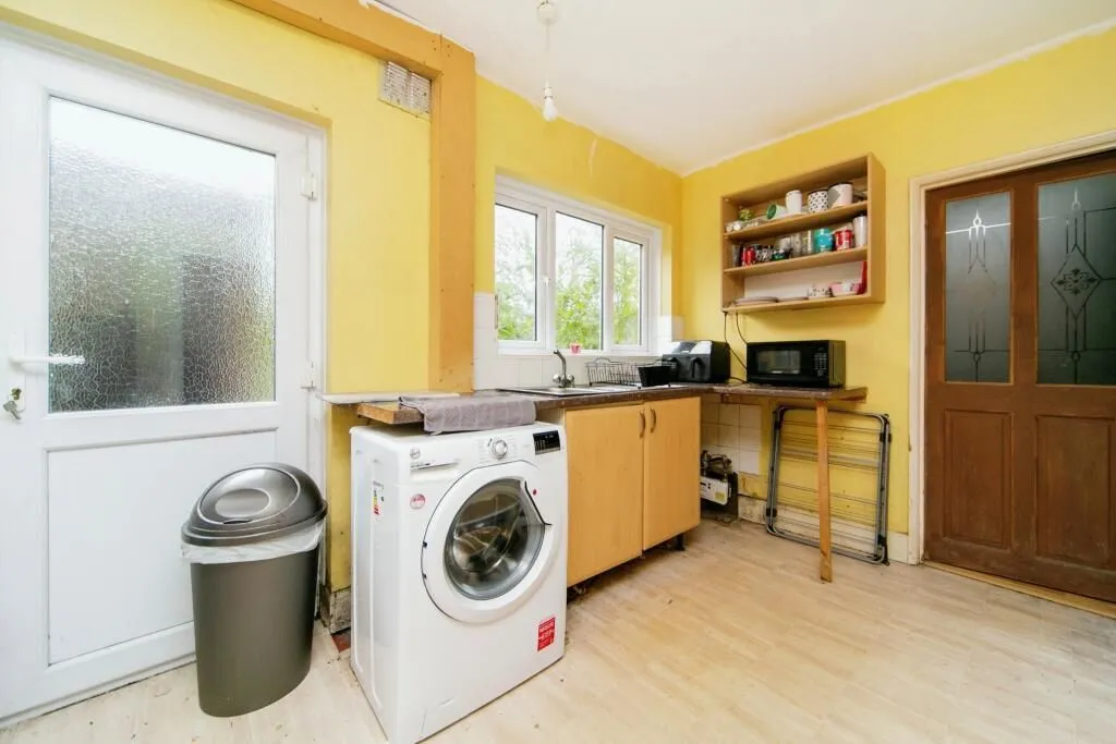Runcorn, Cheshire, WA7 4BH - Online Auctions