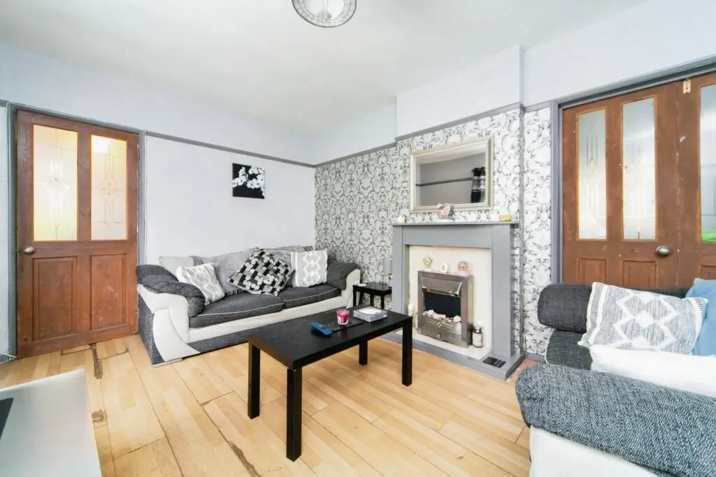 Runcorn, Cheshire, WA7 4BH - Online Auctions