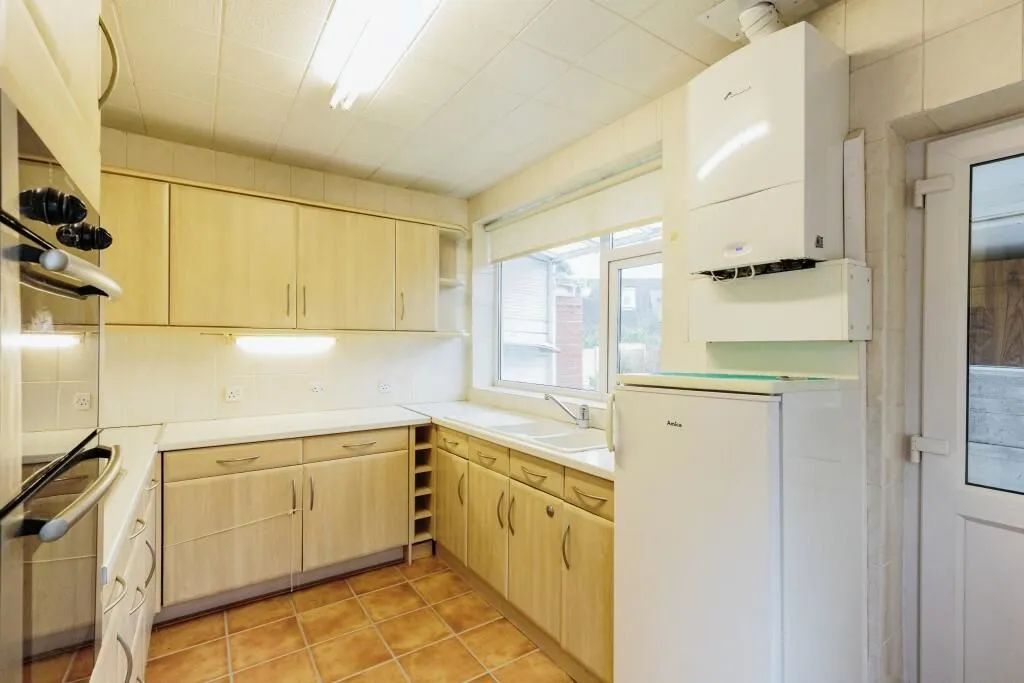 Lytham St. Annes, Lancashire, FY8 4BQ - Online Auctions
