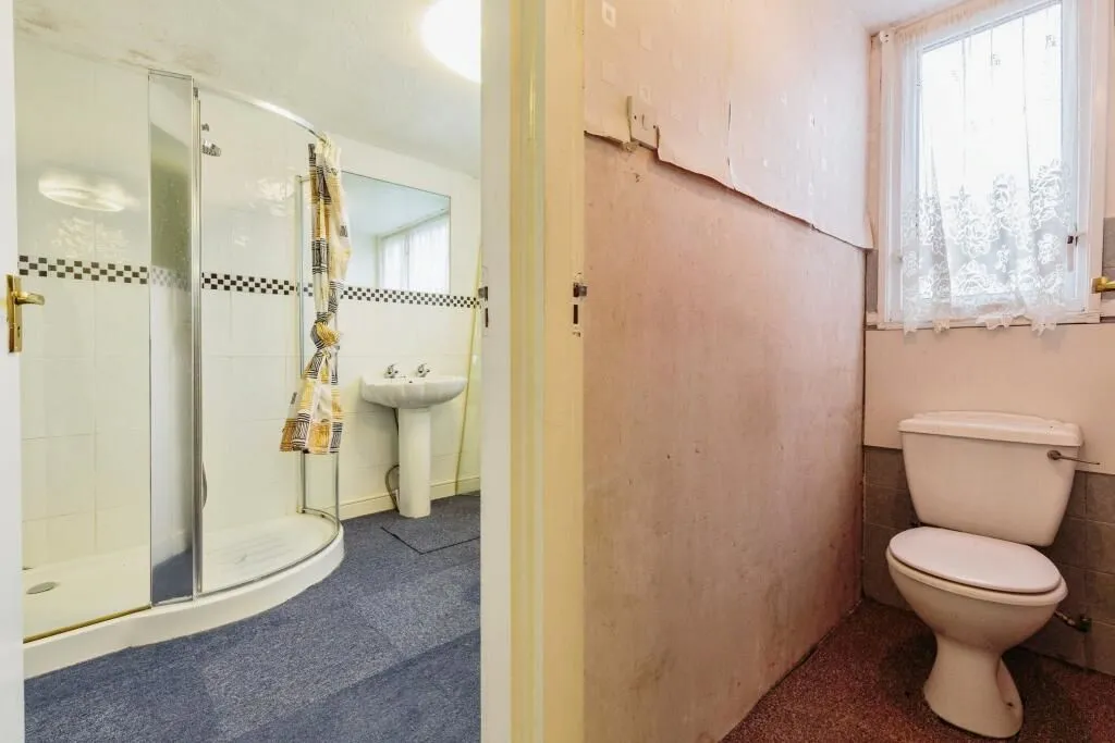 Lytham St. Annes, Lancashire, FY8 4BQ - Online Auctions