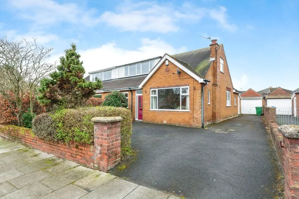 Lytham St. Annes, Lancashire, FY8 4BQ - Online Auctions